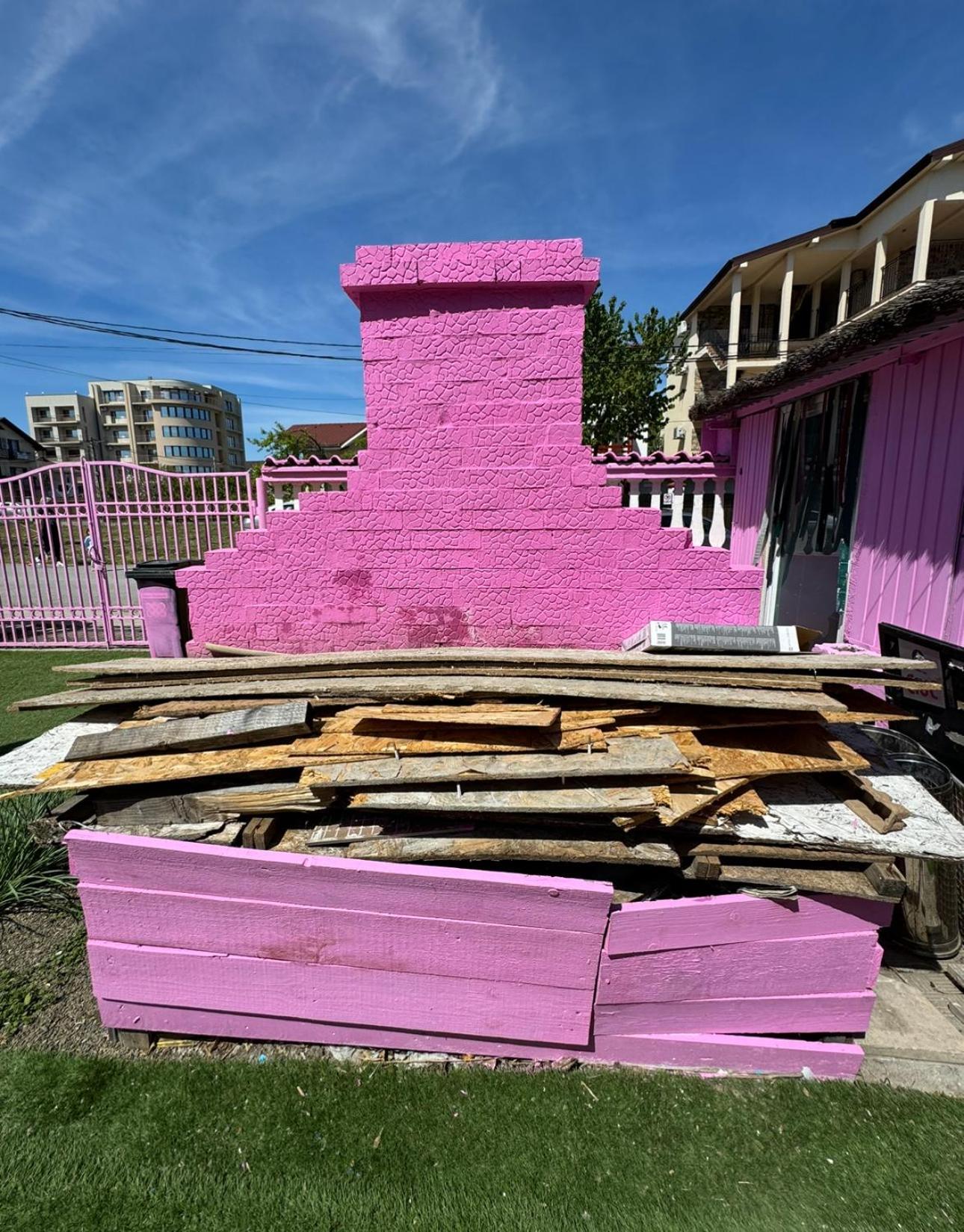 Хостел Casa Barbie Костинешти Экстерьер фото